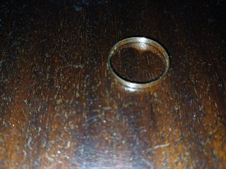 Se vende anillo de oro de 18 kilates esta nuevo