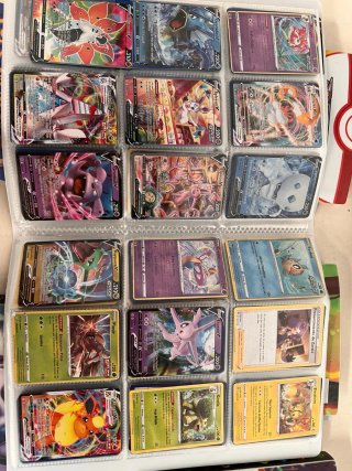 Colección Pokémon: 9 álbumes y 1.960 cromos