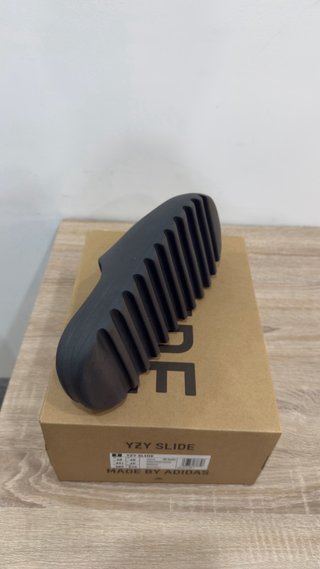 Adidas Yeezy Slide Negro Talla 44