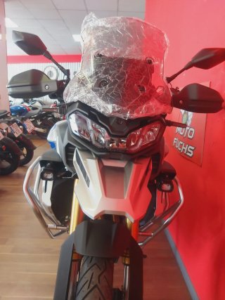 VOGE 900 DSX E5+ A ESTRENAR