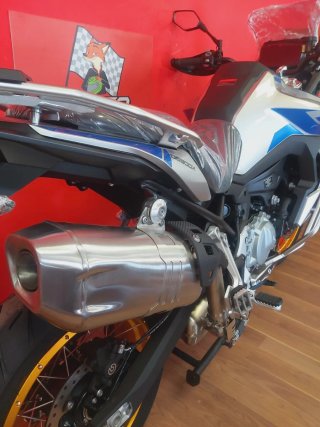 VOGE 900 DSX E5+ A ESTRENAR