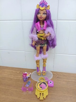 Monster High Clawdeen G3 Fiesta + Accesorios