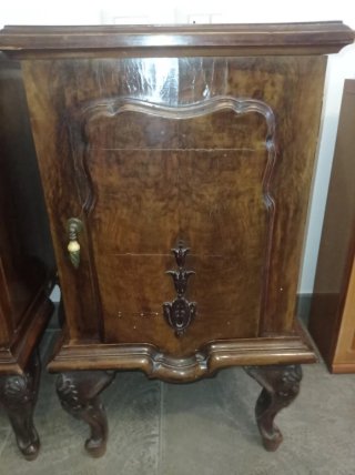 Coppia comodini antichi in legno e marmo