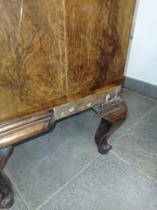 Coppia comodini antichi in legno e marmo