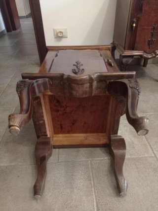 Coppia comodini antichi in legno e marmo