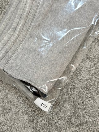 Pantalón Reebok jogger gris cinta logo XL