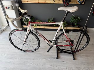Bicicleta de carretera Eddy Merckx AMX-2