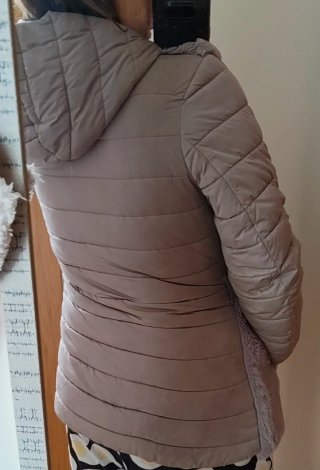 Abrigo beige con capucha talla S