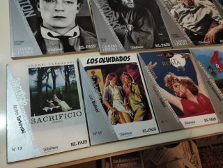 Lote de 7 libros de cine y 7 DVDs