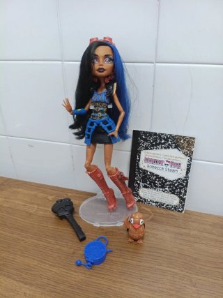 Monster High Robecca Steam con accesorios