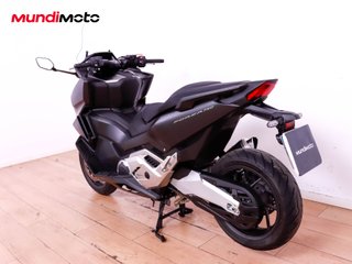 HONDA FORZA 750 A2