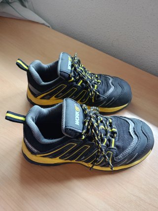 Zapatos de trabajo WORK FIT mujer negros y amarill