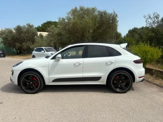 Porsche Macan TURBO