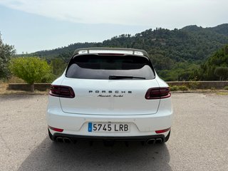 Porsche Macan TURBO