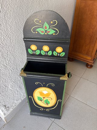 Paragüero negro pintado a mano