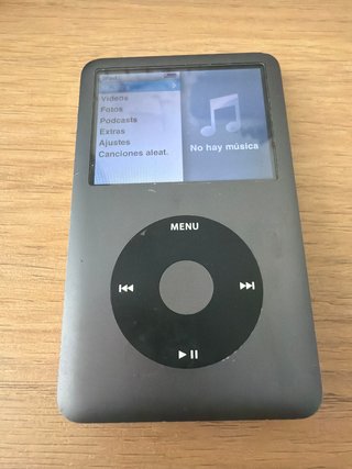 iPod Classic 7ª Gen 160GB Plata