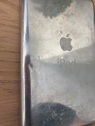 iPod Classic 7ª Gen 160GB Plata