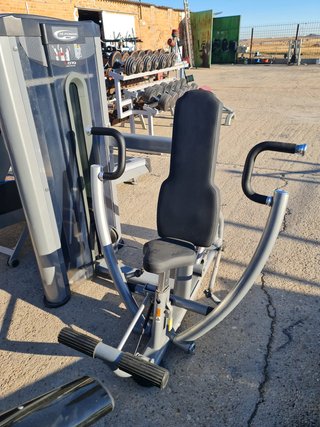 Máquina de gimnasio pectoral