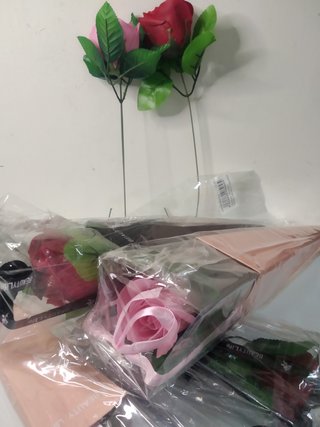1 ROSA de jabón ,para decoración