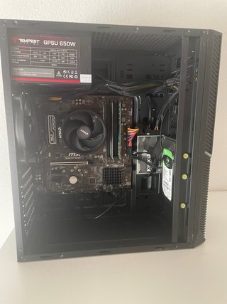 PC Gaming AMD Ryzen 3 3200G 16GB RAM