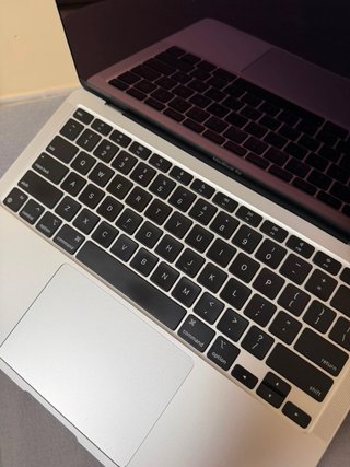 2020 Apple MacBook Air M1