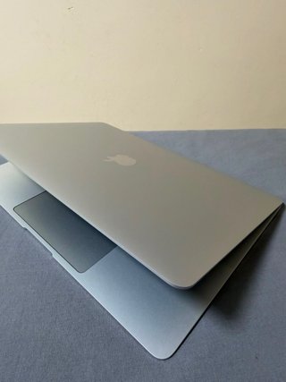 2020 Apple MacBook Air M1
