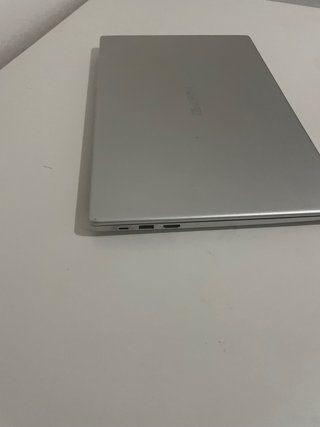 Ordenador Huawei Plata