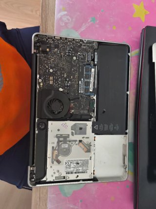 MacBook Pro 13 2010 (piezas/reparación)