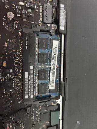 MacBook Pro 13 2010 (piezas/reparación)