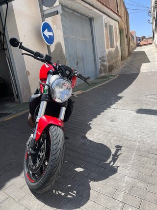 Ducati Monster 821