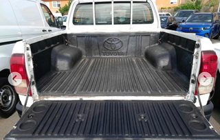 Toyota Hilux Toyota Hilux 2.4 D-4D Cabina Doble GX