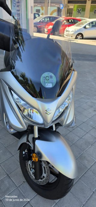 Suzuki Burgman 125 Plata