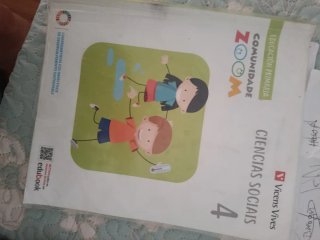 Lote libros 4 primaria, se ve de lote completo.