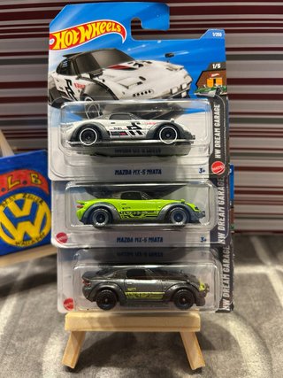 Hot Wheels Mazda MX-5 Miata oferta