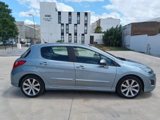 Peugeot 308 2012