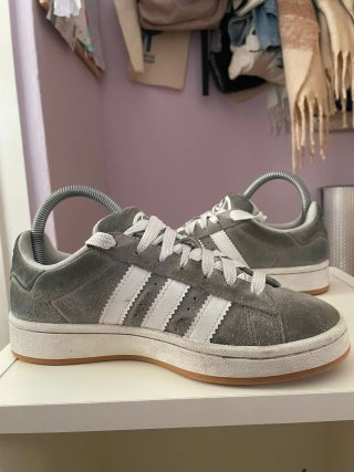 Zapatillas Adidas Grises y Blancas Talla 37 1/3