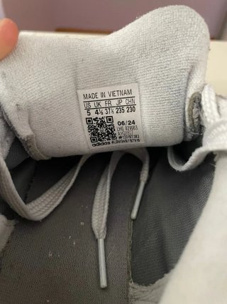 Zapatillas Adidas Grises y Blancas Talla 37 1/3