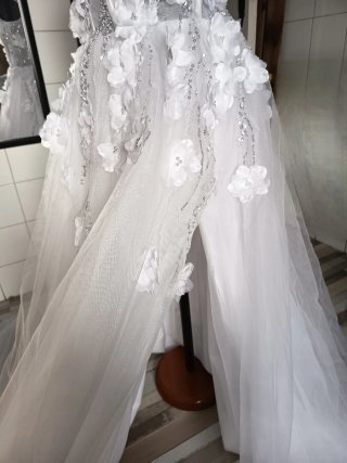 Vestido de Novia Blanco con Flores