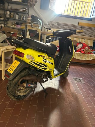 Piaggio Typhoon 50 Scooter