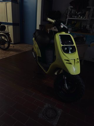 Piaggio Typhoon 50 Scooter