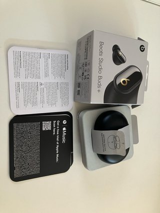 Auriculares Beats Studio Buds+