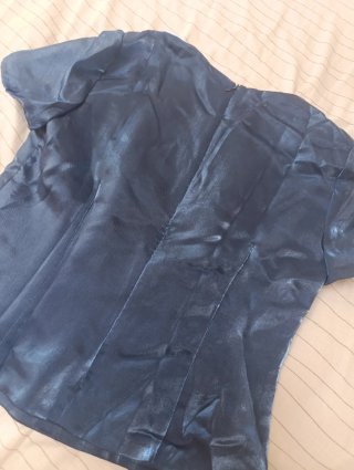 Blusa azul eléctrico