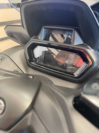 Yamaha XMAX 300 TECH MAX 2024 Negra
