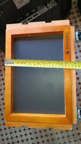 Caja de madera decorativa