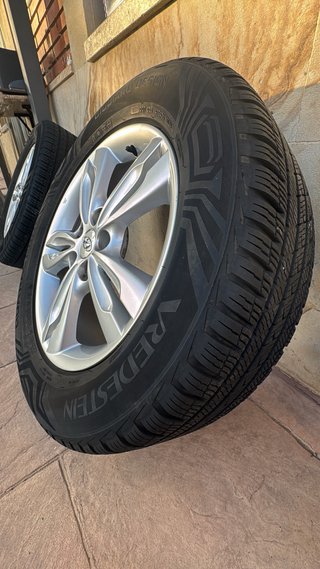 5 Llantas Hyundai ix35 225/60 R17