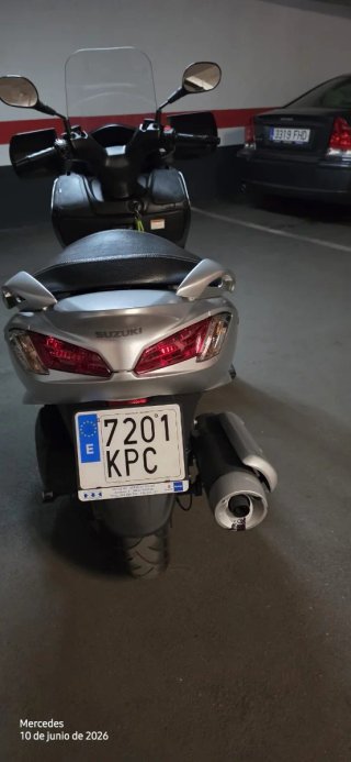 Suzuki Burgman 125 Plata