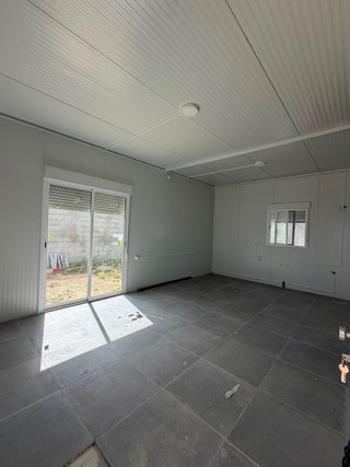 Casa a estrenar barata panel sándwich