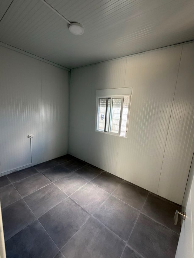 Casa a estrenar barata panel sándwich