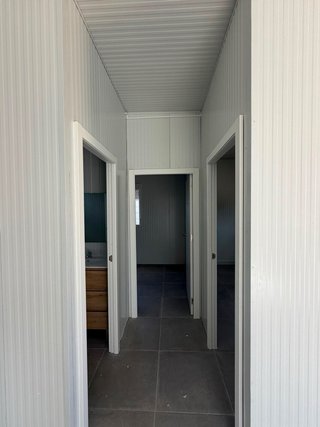 Casa a estrenar barata panel sándwich