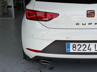 Seat León 2.0 TSI 213kW DSG-7 Cupra Carbon Edition